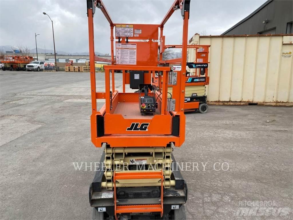 JLG AE1932 가위형 리프트