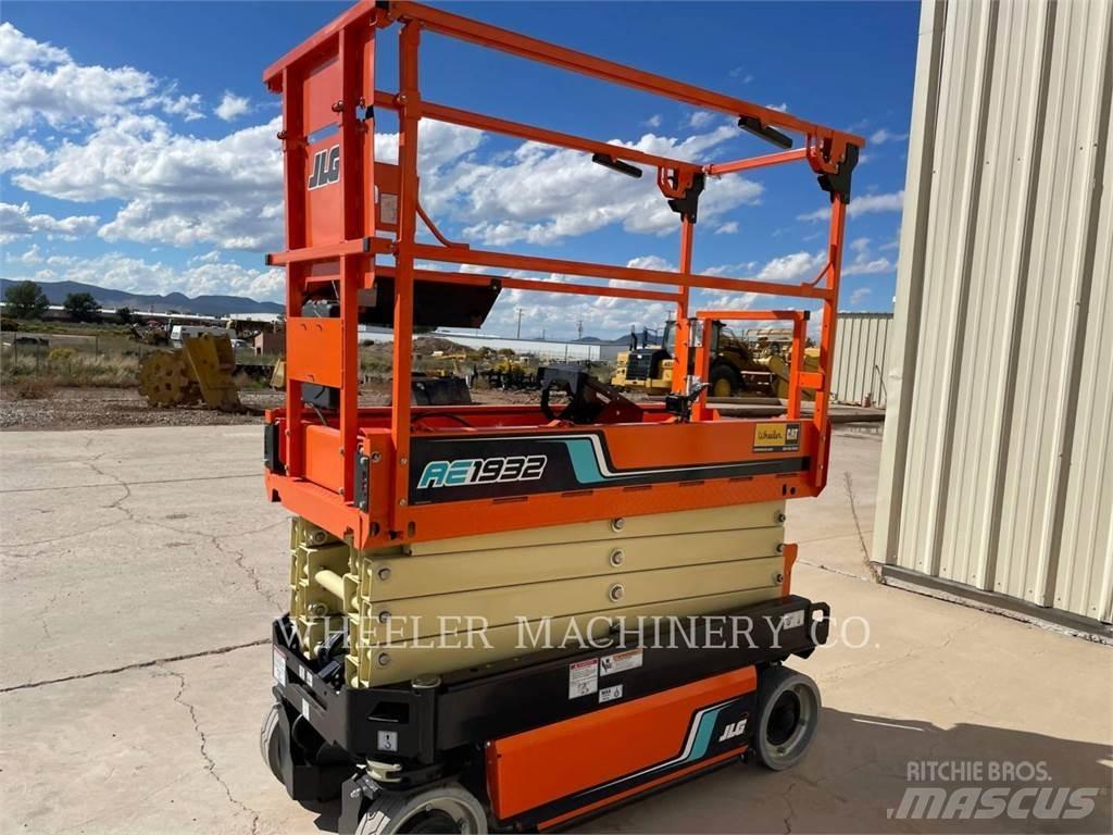 JLG AE1932 가위형 리프트