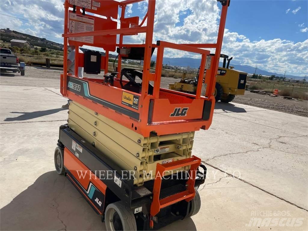 JLG AE1932 가위형 리프트