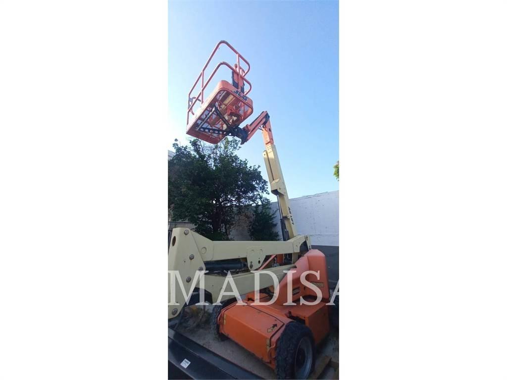 JLG E450AJ 관절형 전동이동 리프트