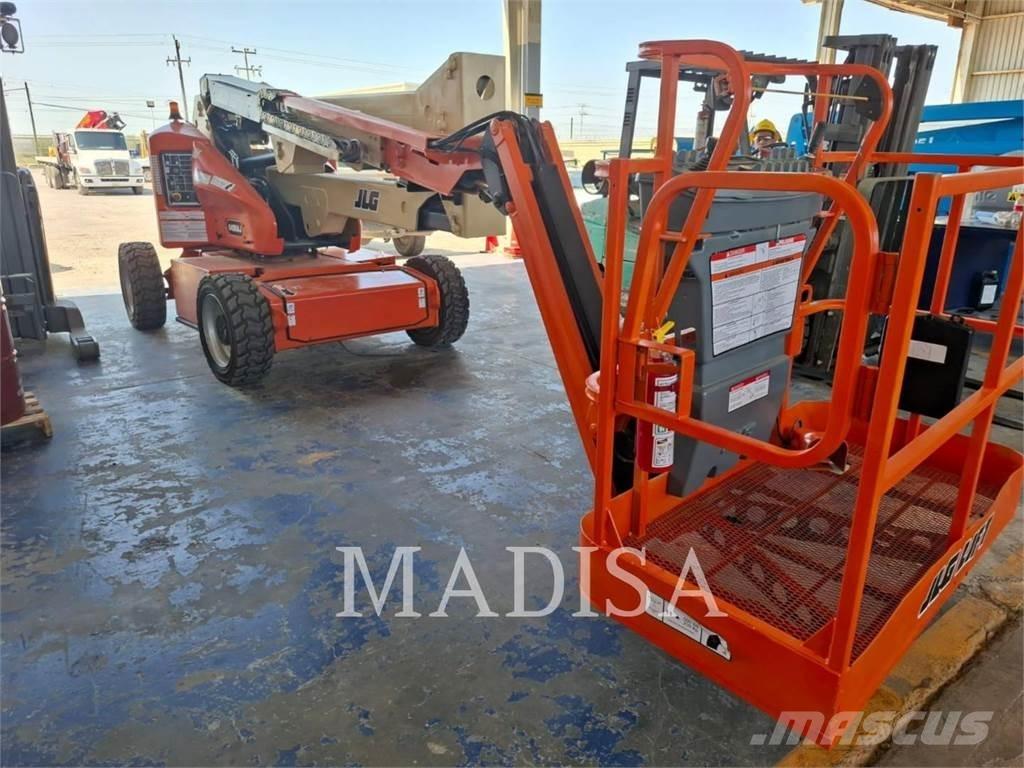 JLG E450AJ 관절형 전동이동 리프트