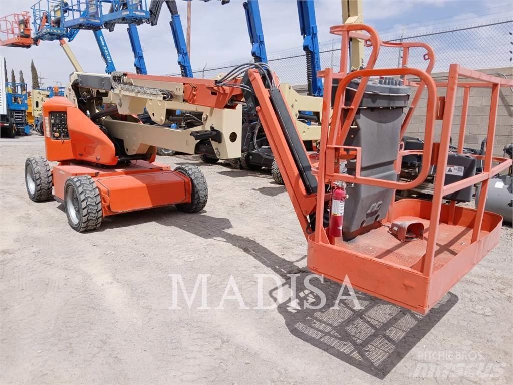 JLG E450AJ 관절형 전동이동 리프트