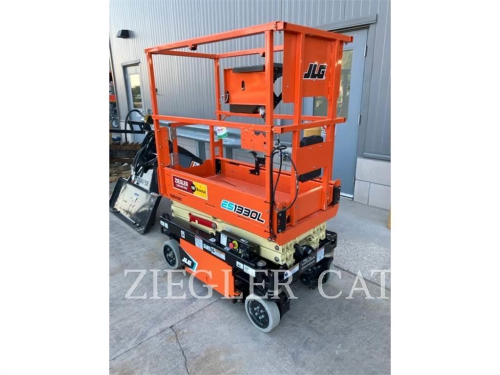 JLG ES1330L 가위형 리프트