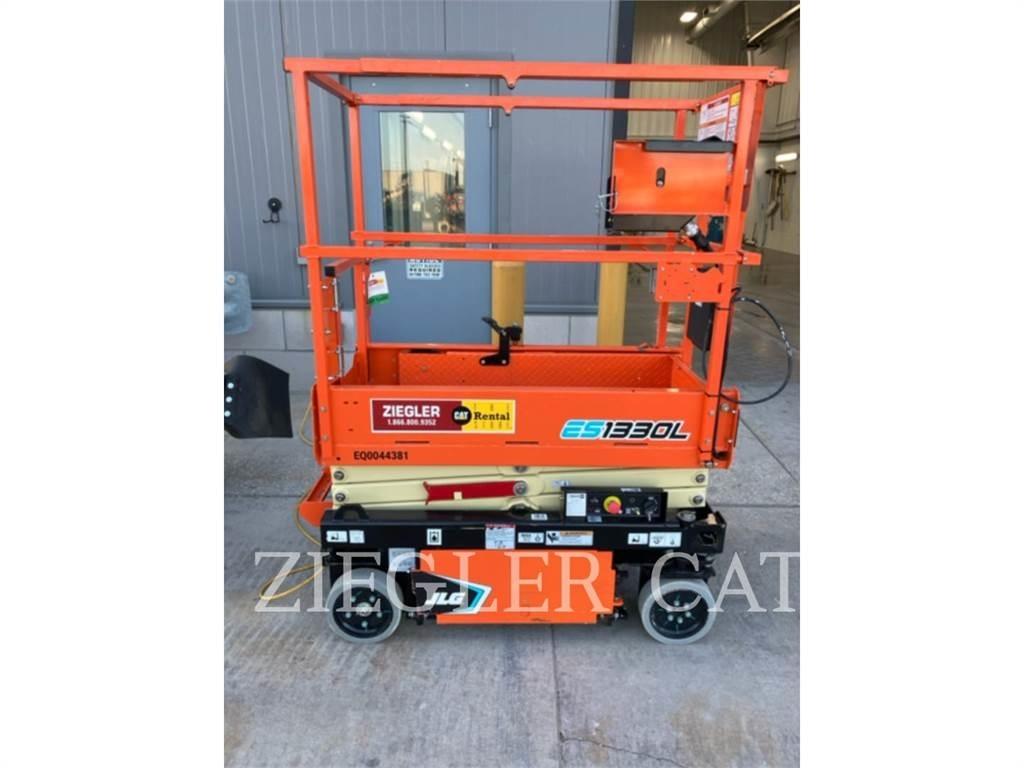 JLG ES1330L 가위형 리프트