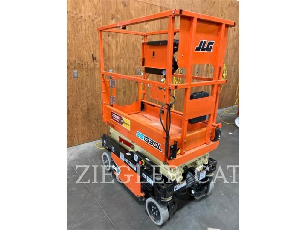 JLG ES1330L 가위형 리프트