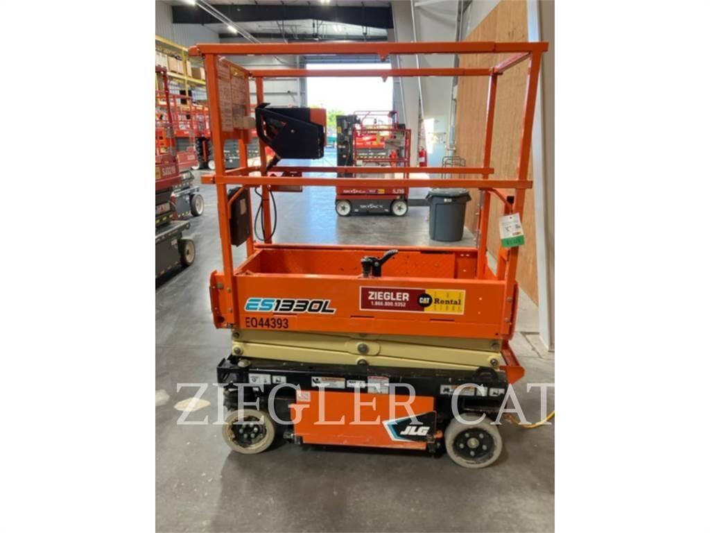 JLG ES1330L 가위형 리프트