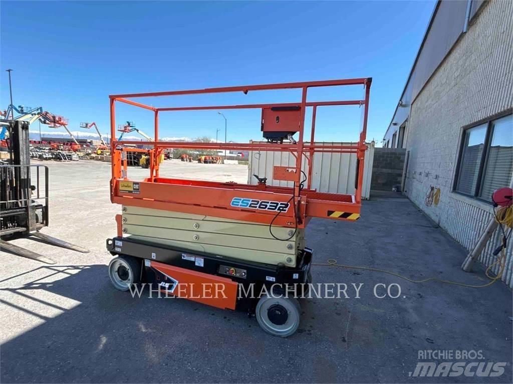 JLG ES2632 가위형 리프트