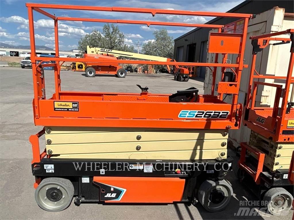 JLG ES2632 가위형 리프트