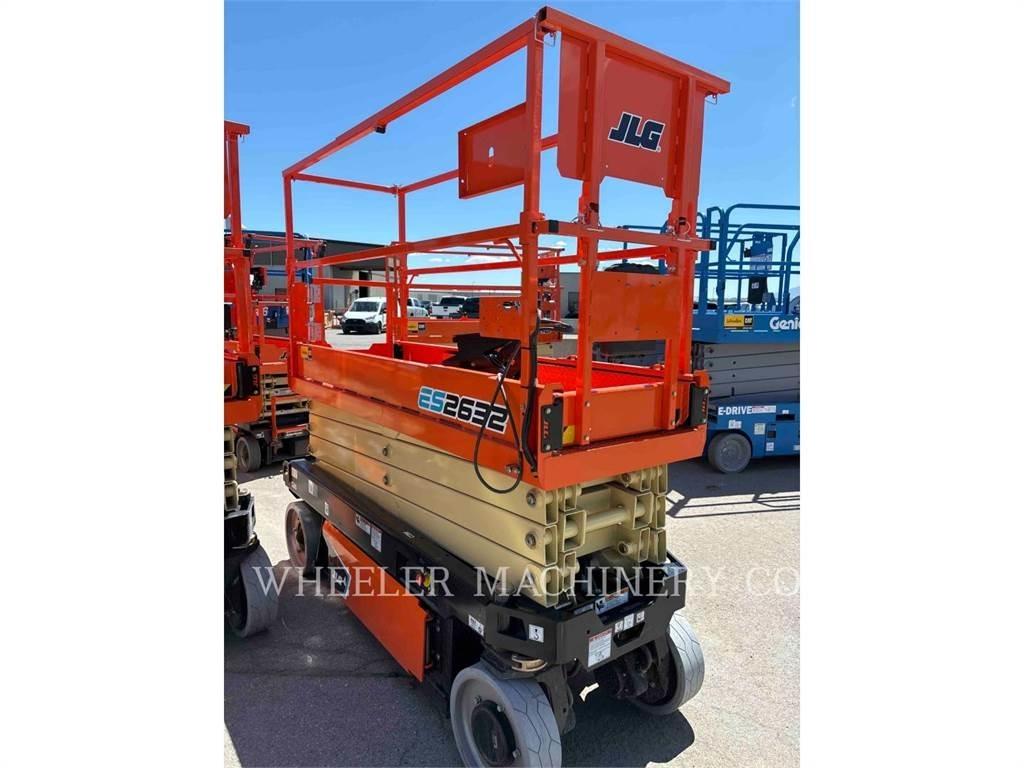 JLG ES2632 가위형 리프트
