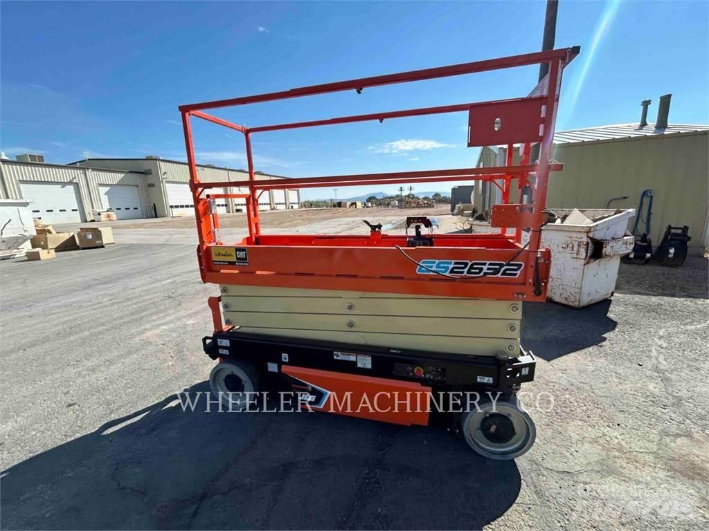 JLG ES2632 가위형 리프트