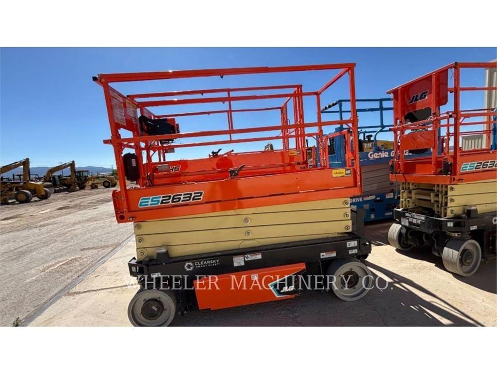 JLG ES2632 가위형 리프트