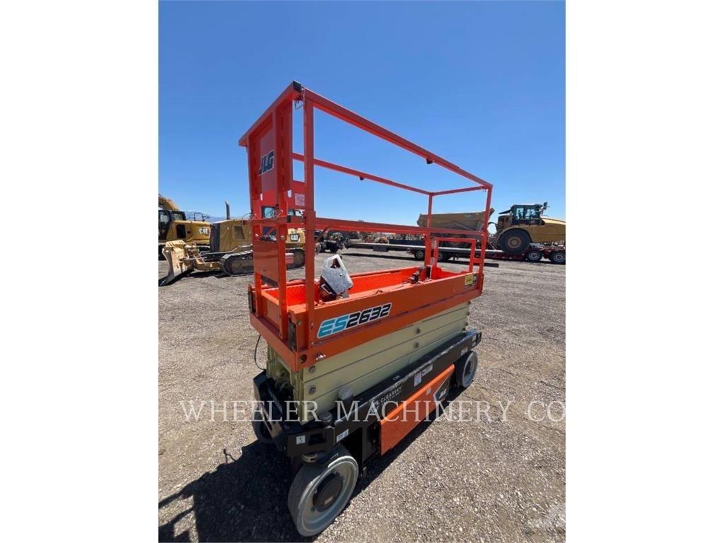 JLG ES2632 가위형 리프트