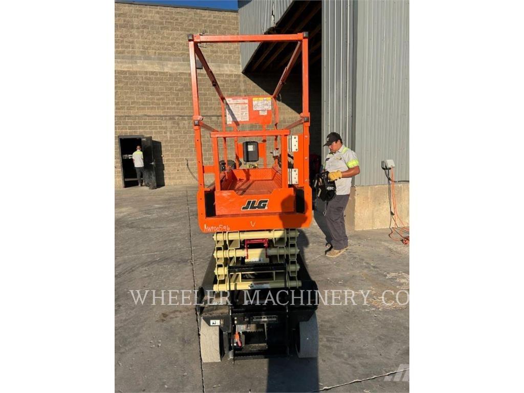 JLG ES2632 가위형 리프트