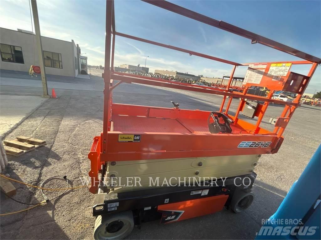 JLG ES2646 가위형 리프트