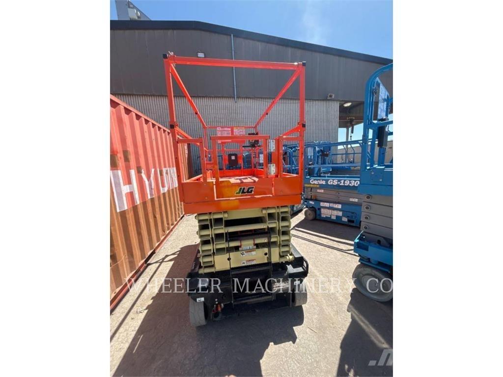 JLG ES3246 가위형 리프트
