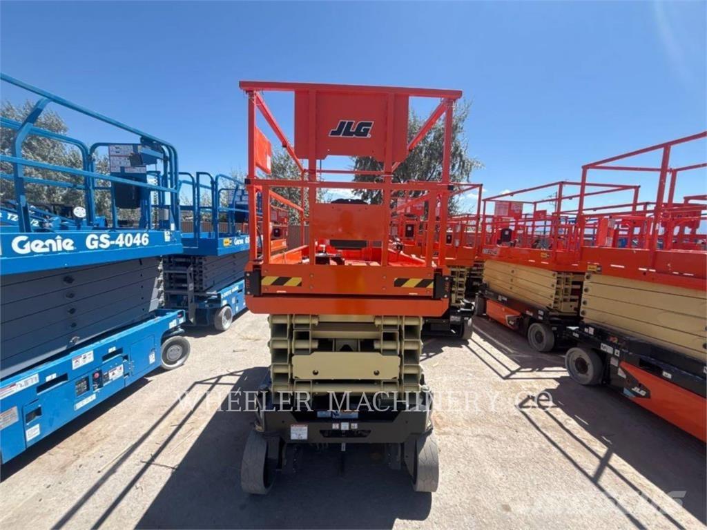 JLG ES3246 가위형 리프트
