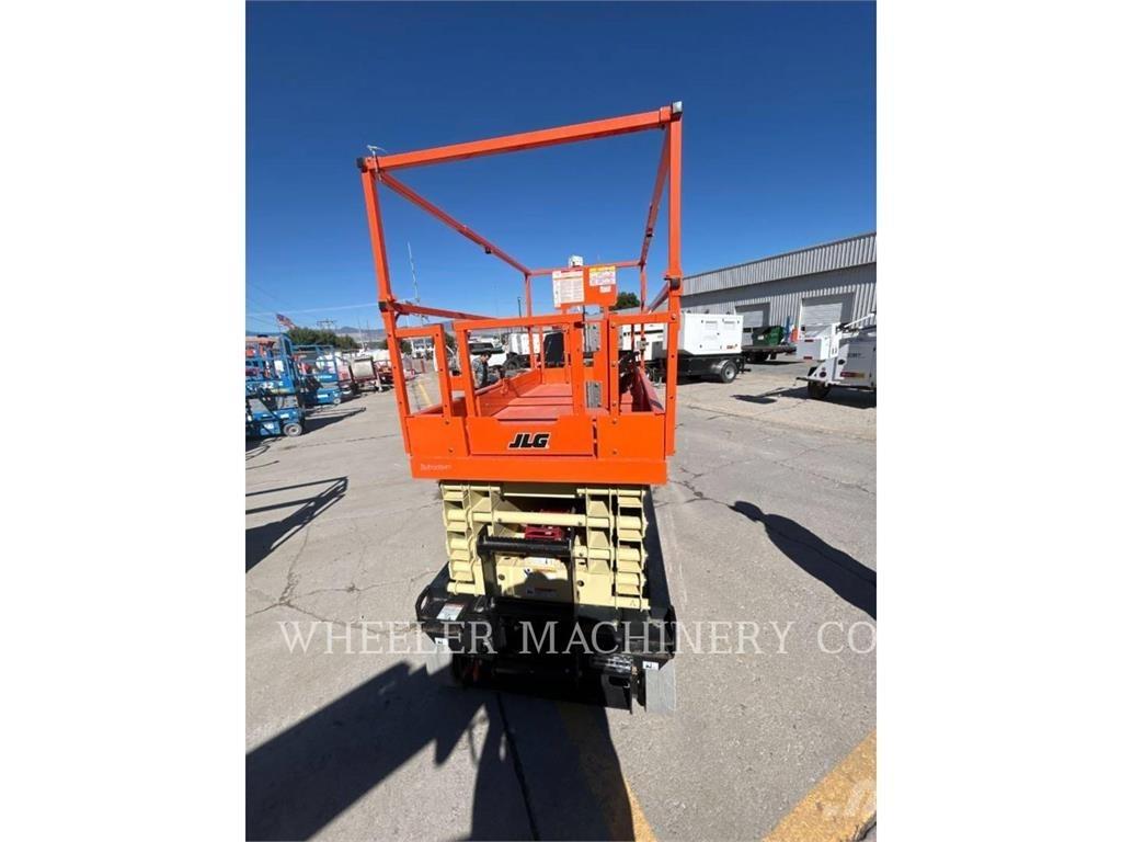 JLG ES3246 가위형 리프트