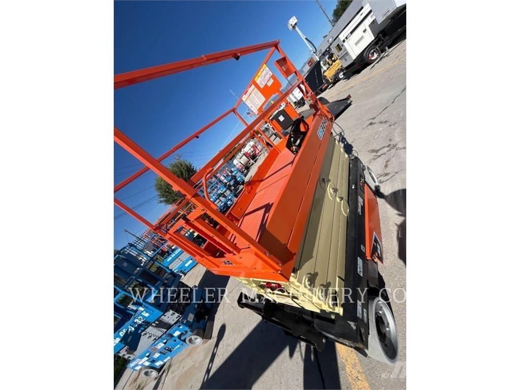 JLG ES3246 가위형 리프트
