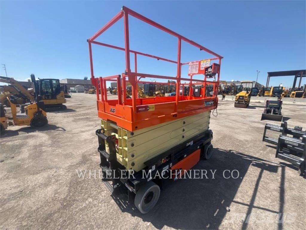 JLG ES4046 가위형 리프트