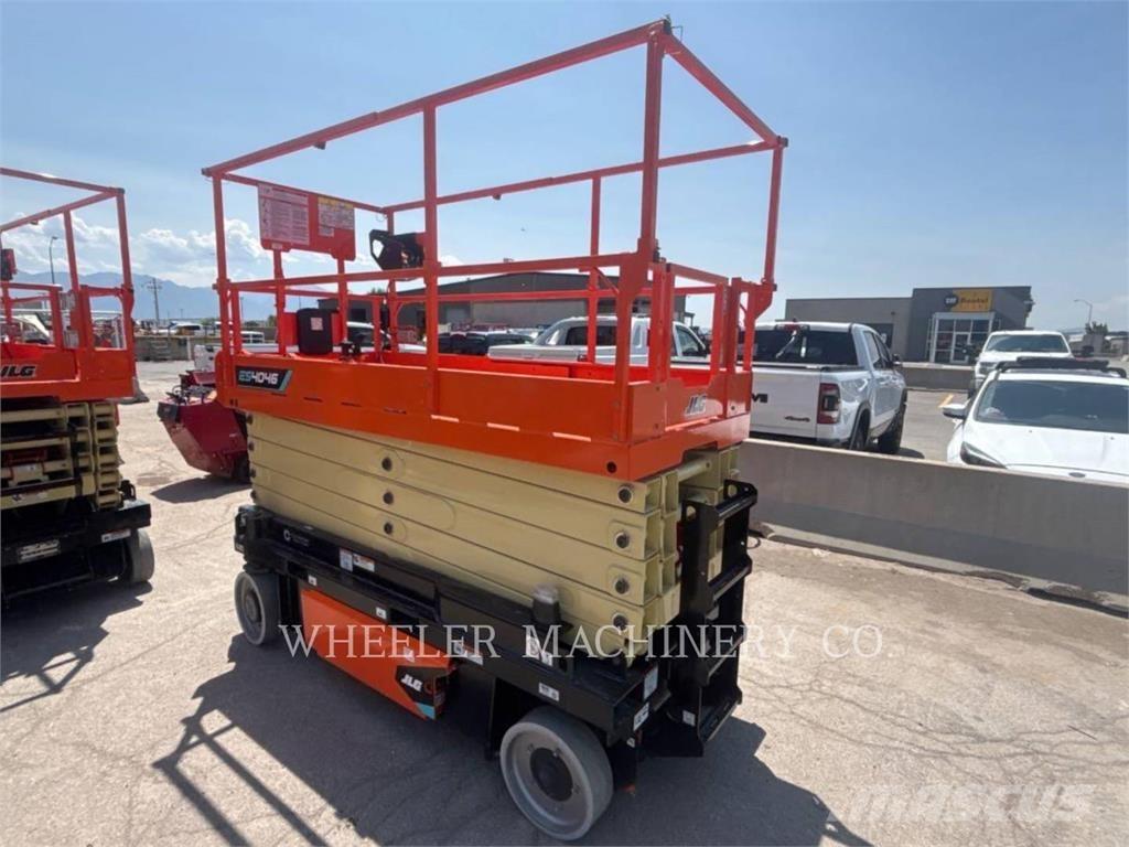 JLG ES4046 가위형 리프트