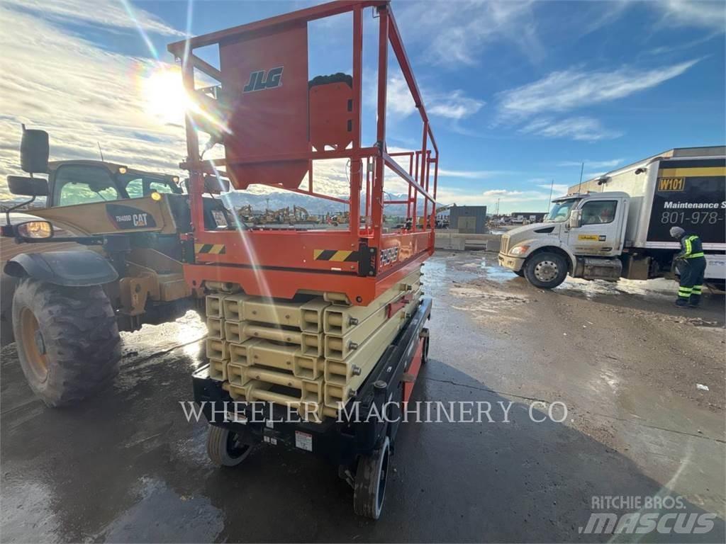 JLG R4045 가위형 리프트