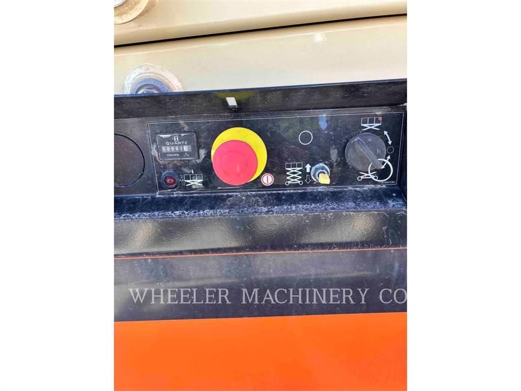 JLG R4045 가위형 리프트