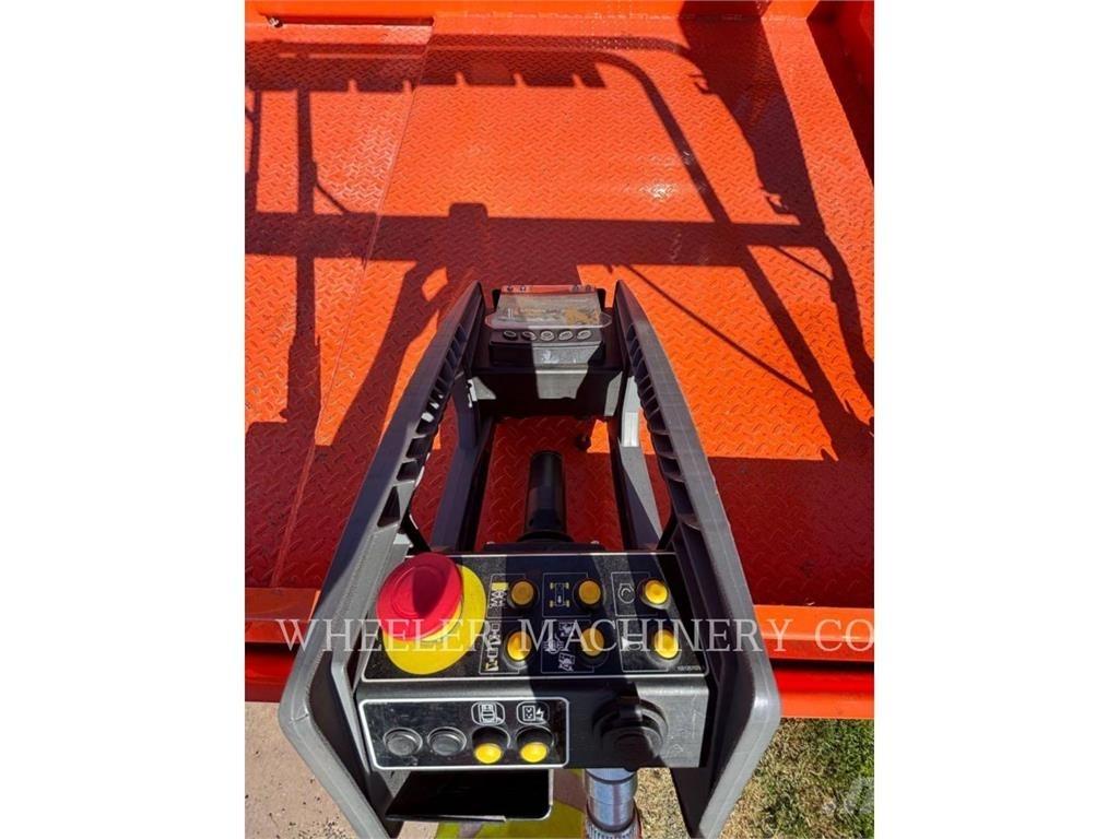 JLG RT3369 가위형 리프트