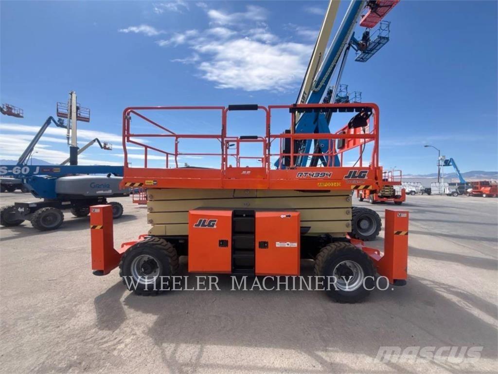JLG RT4394 가위형 리프트