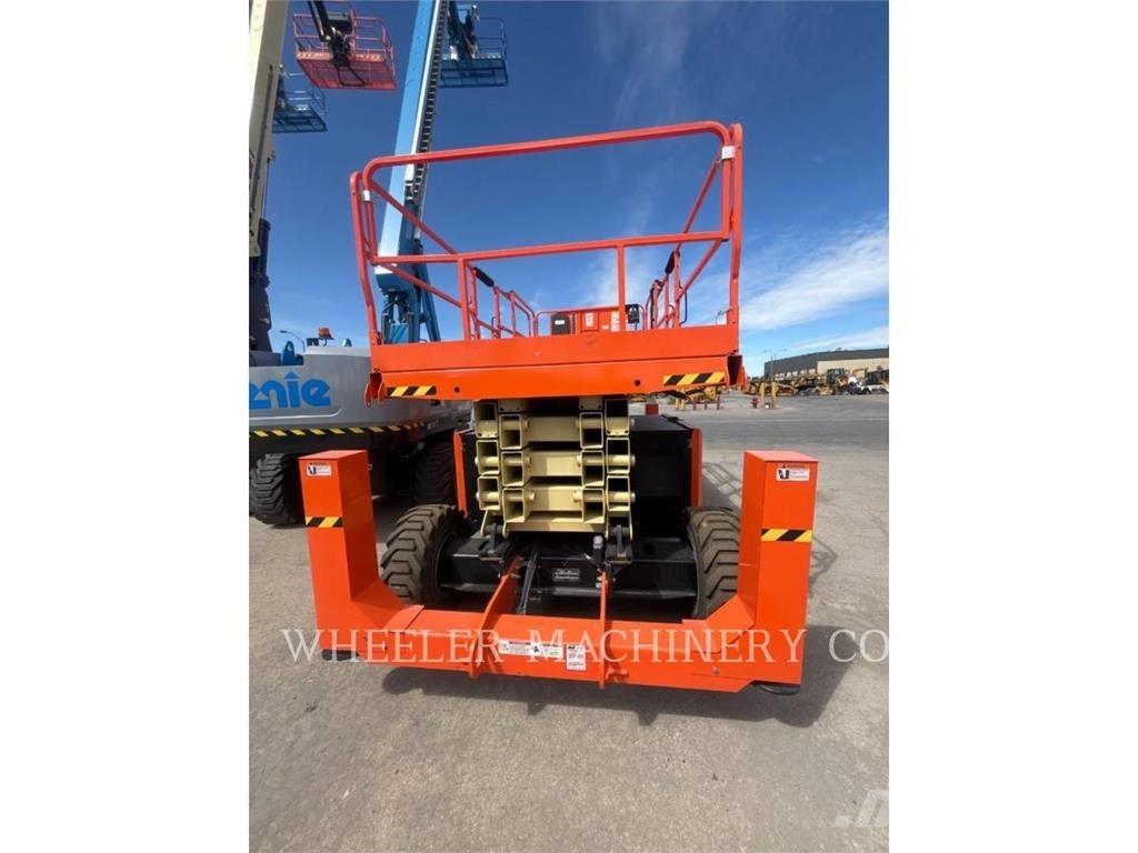 JLG RT4394 가위형 리프트