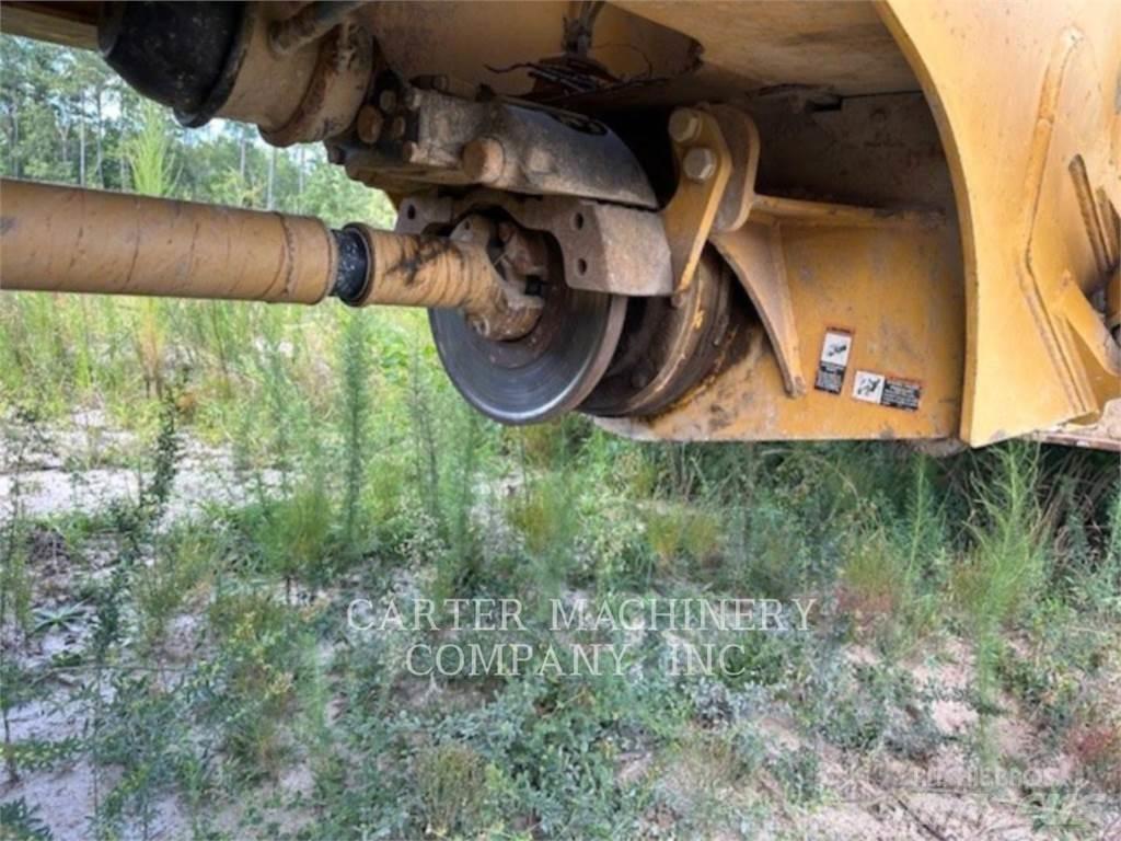 John Deere 300D 연결식 홀러