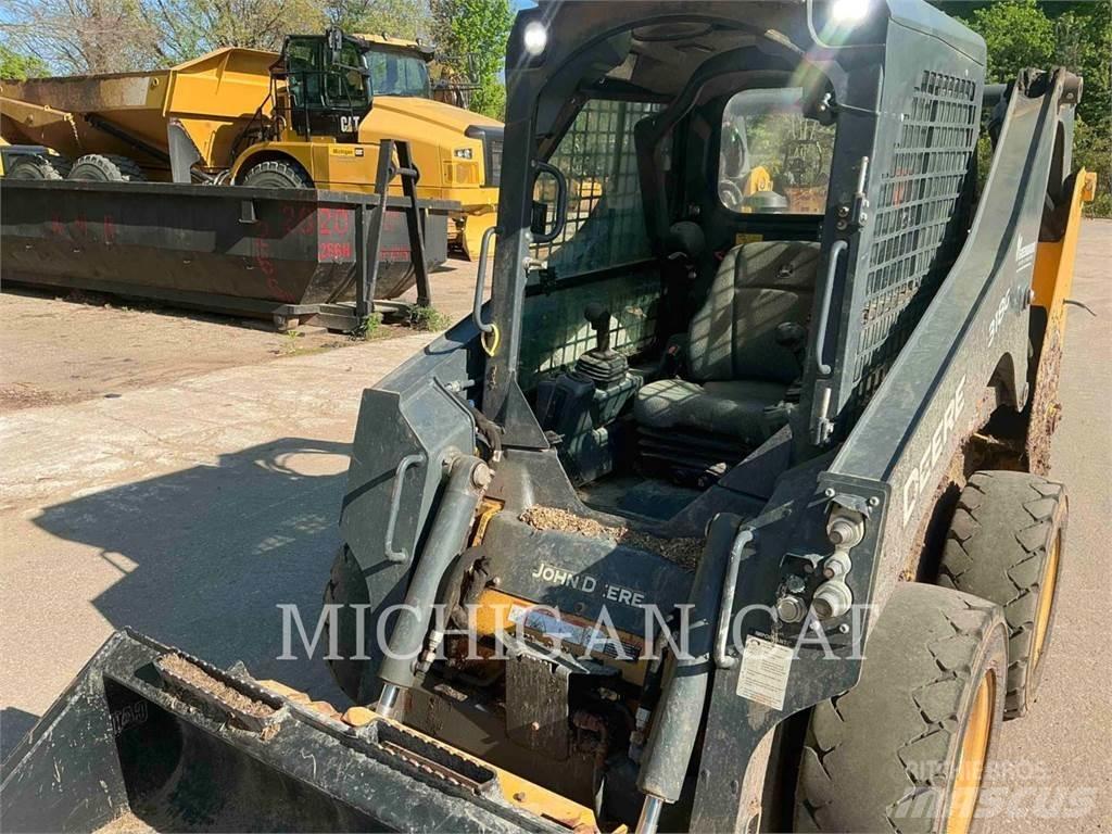 John Deere 318G  스키드로더