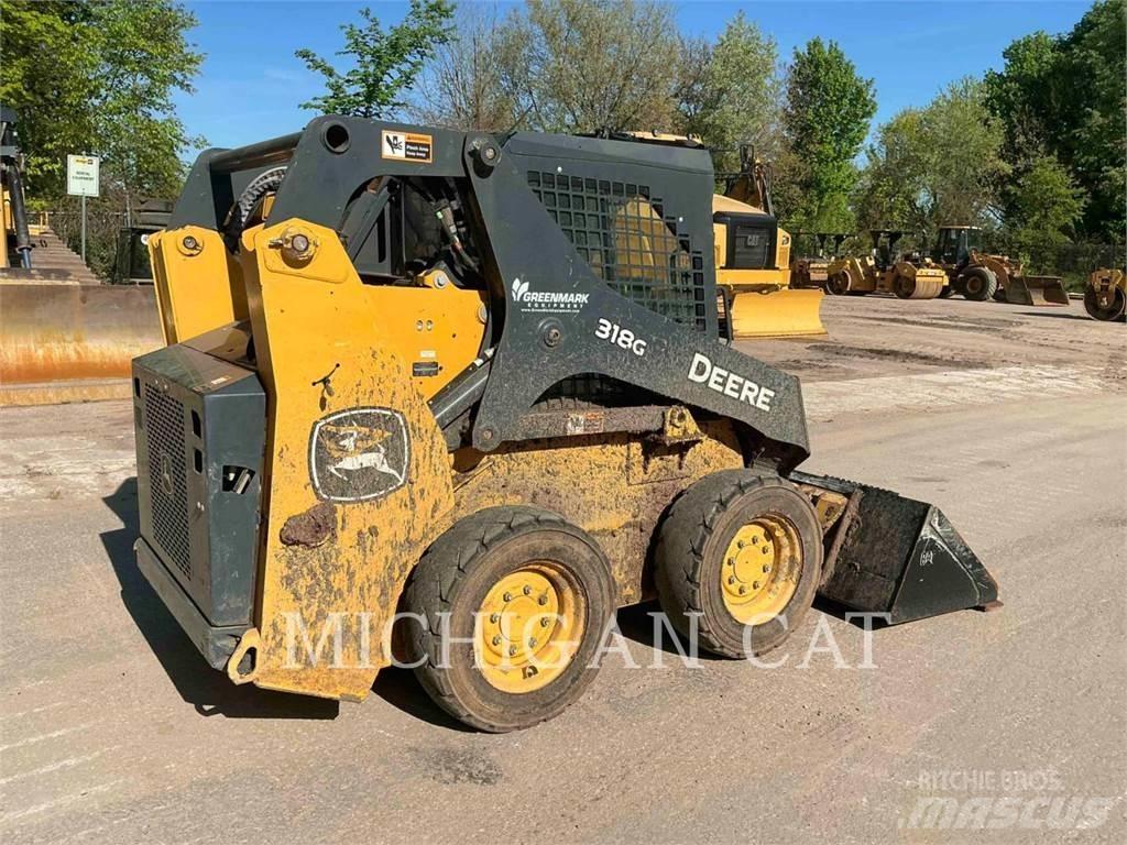 John Deere 318G  스키드로더