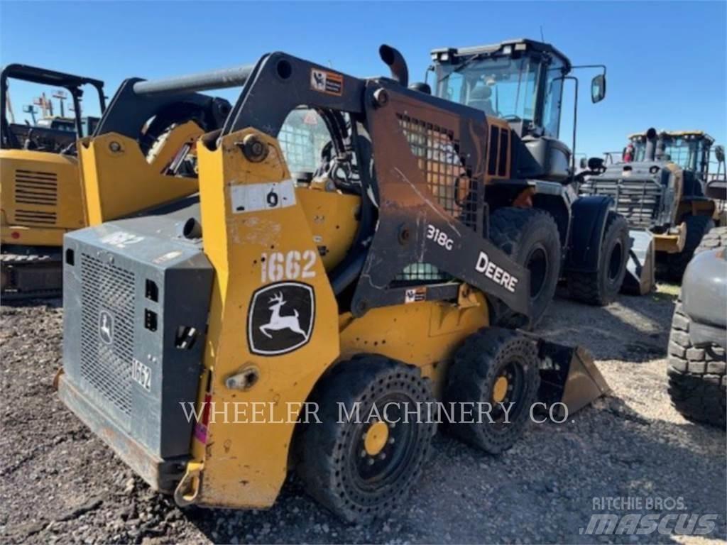 John Deere 318G SSL  스키드로더
