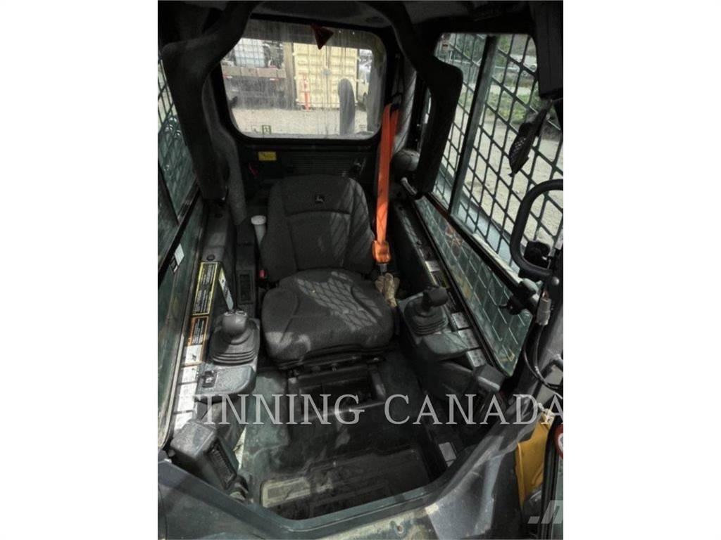 John Deere 324G  스키드로더