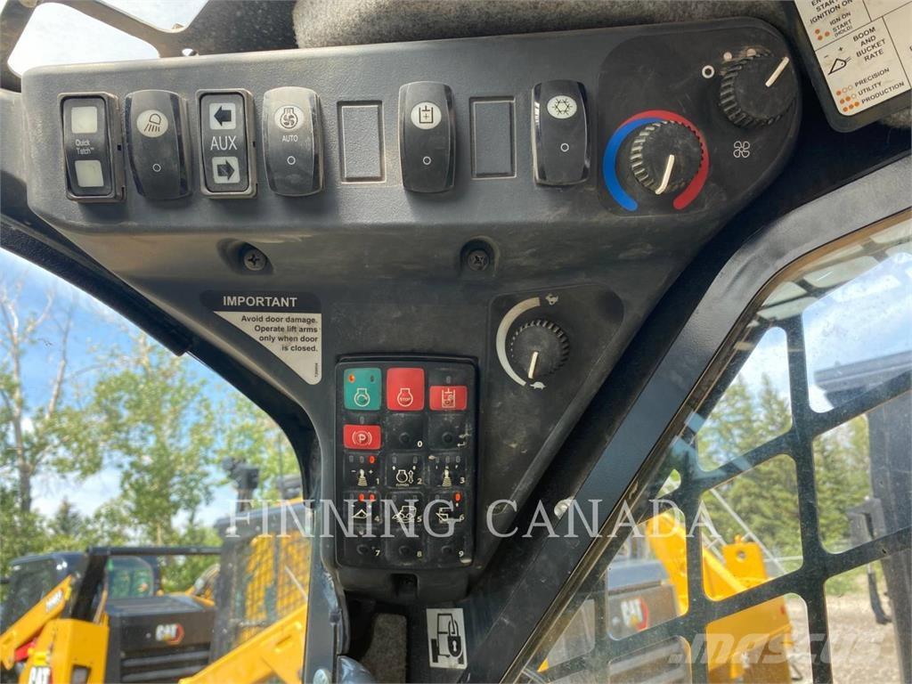 John Deere 325G 궤도식 로우더