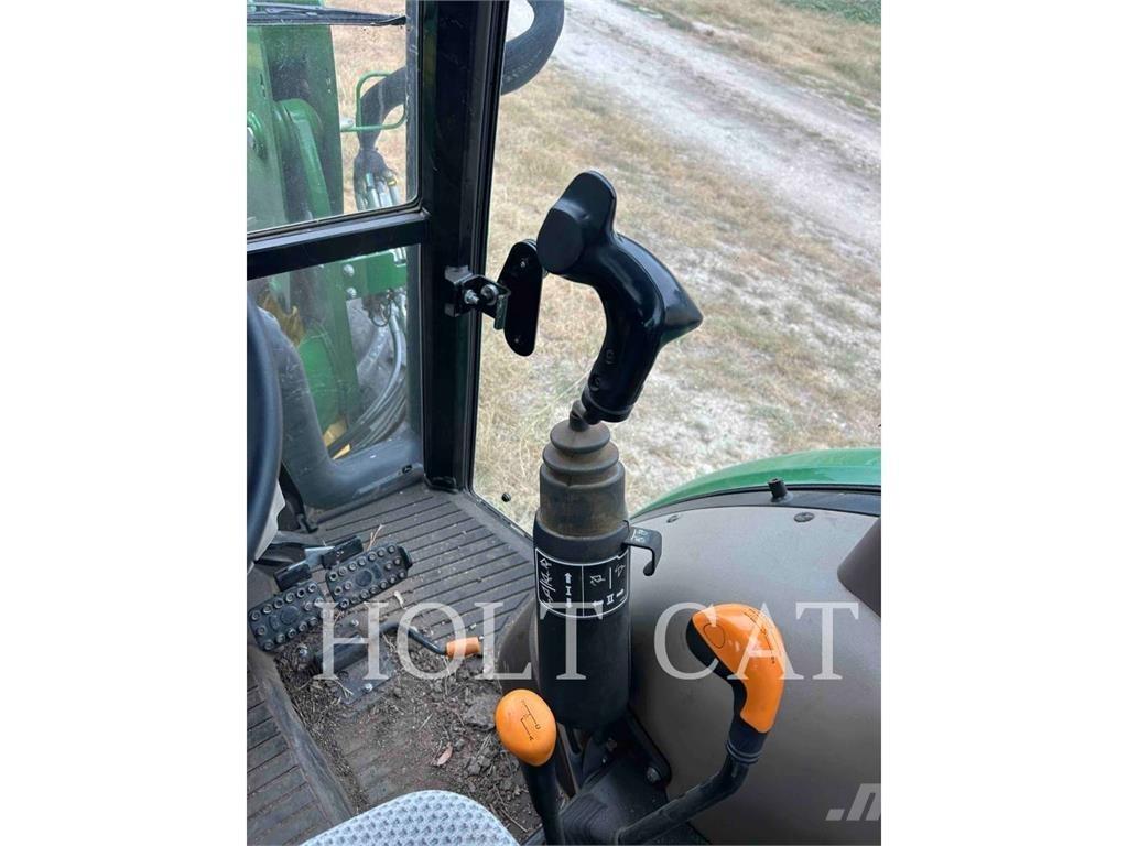 John Deere 5075E 트랙터
