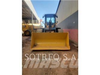 John Deere 524K  휠로우더