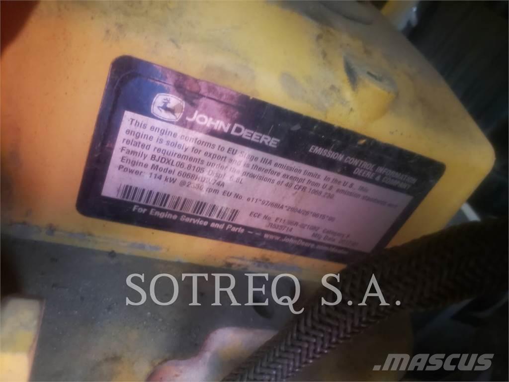 John Deere 524K  휠로우더