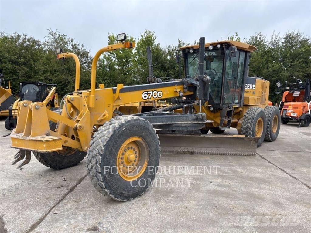 John Deere 670 그레이더