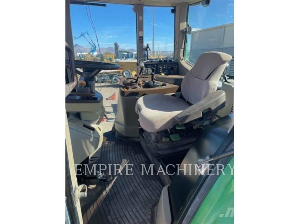 John Deere 7420 트랙터