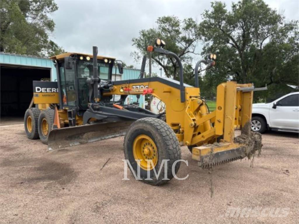 John Deere 770G 그레이더