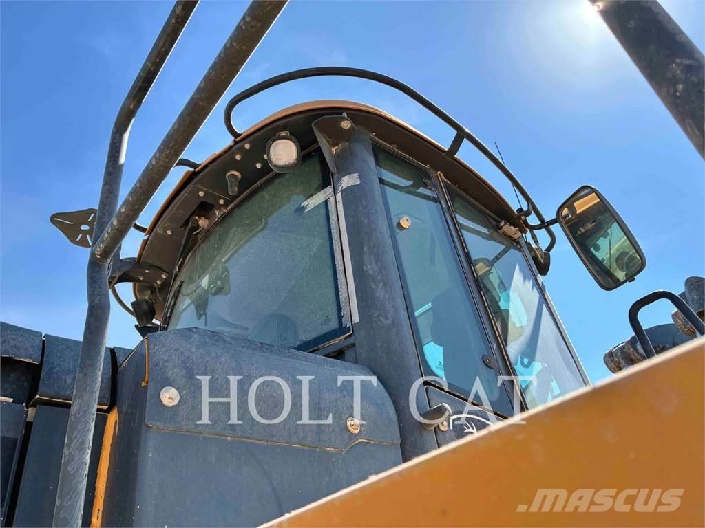 John Deere 844K III  휠로우더