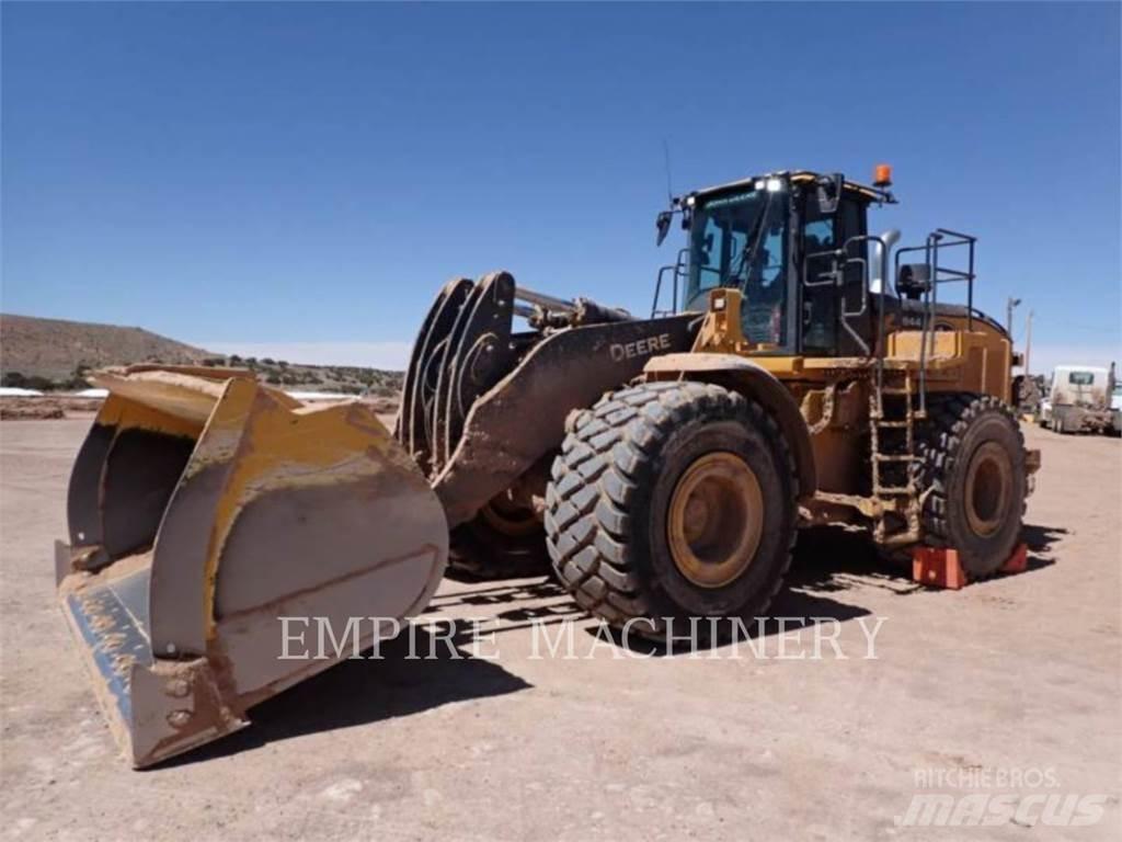 John Deere 844P  휠로우더