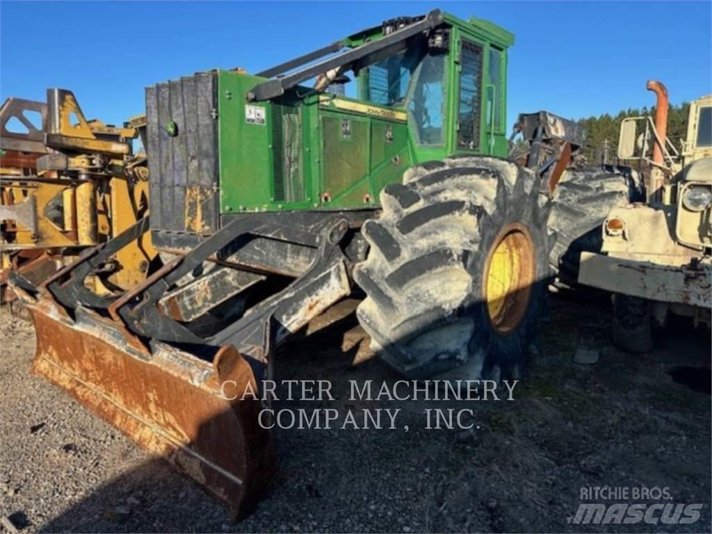 John Deere 848H 목재스키더
