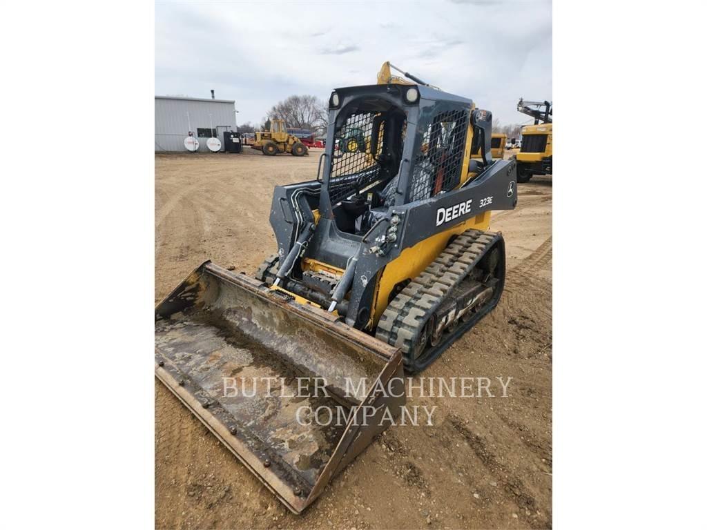 John Deere & CO. 323E 궤도식 로우더