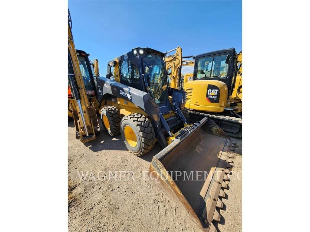 John Deere & CO. 332G  스키드로더