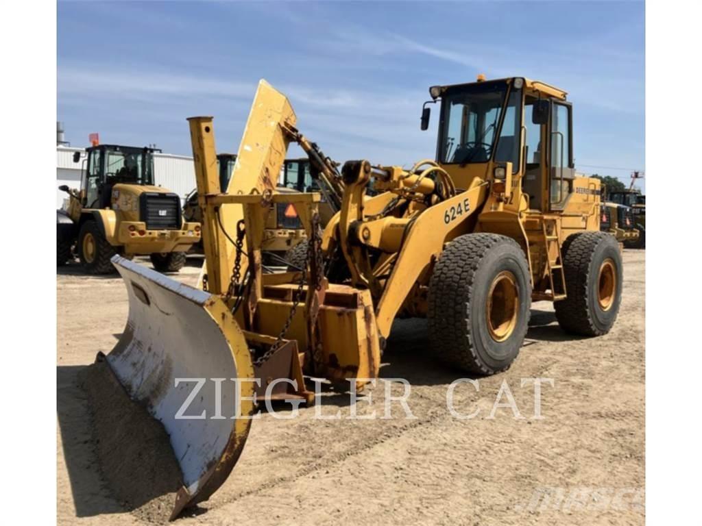 John Deere & CO. 624E  휠로우더