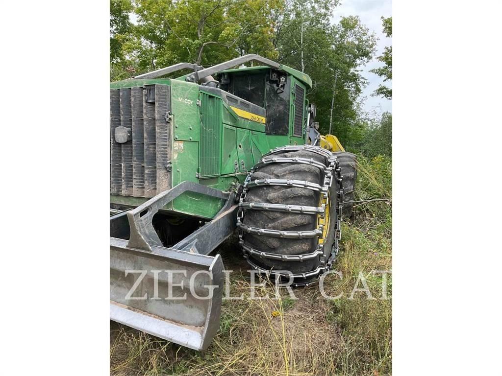 John Deere & CO. 748L 임업용 트랙터