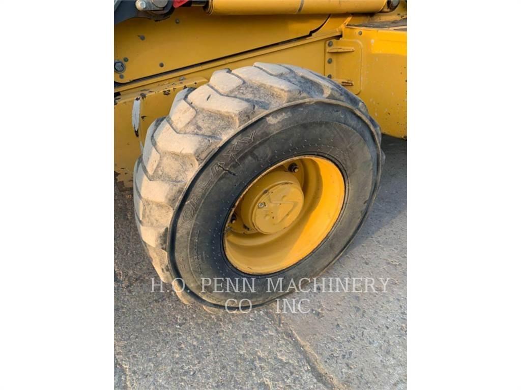 John Deere JD710D 백호로더