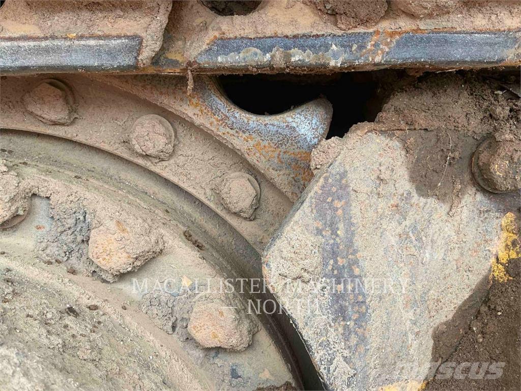 Komatsu D39EX-24 크롤러 도저